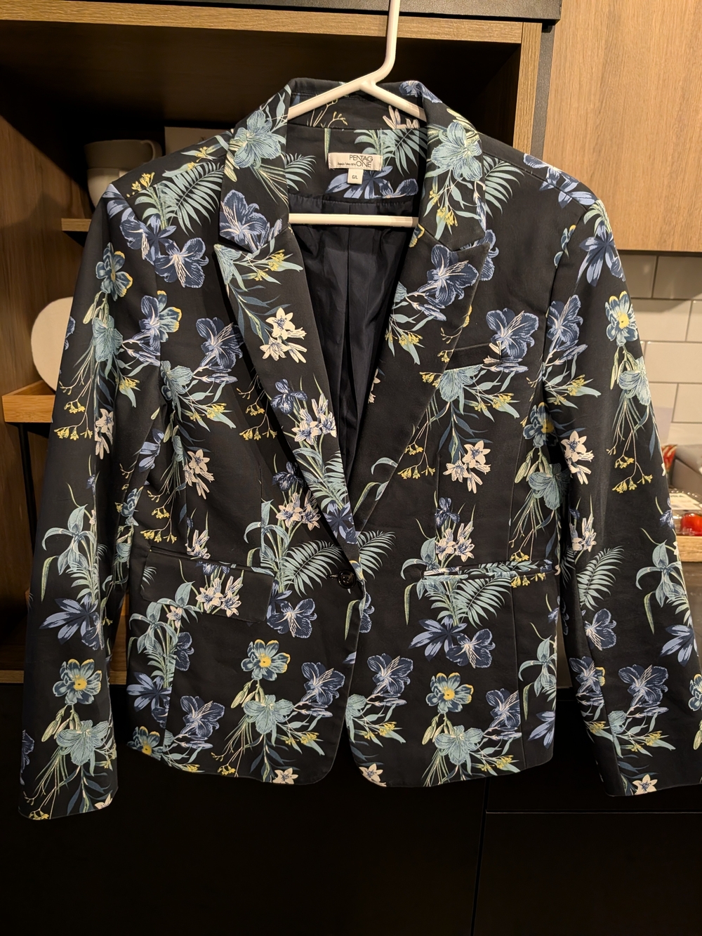 Tahari Blue Floral-Print Black Blazer